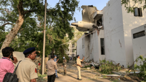 Air India jet crash killed 260. Preliminary report reveals fuel supply cutoff due to cockpit switch issue. Investigation ongoing for possible human error.